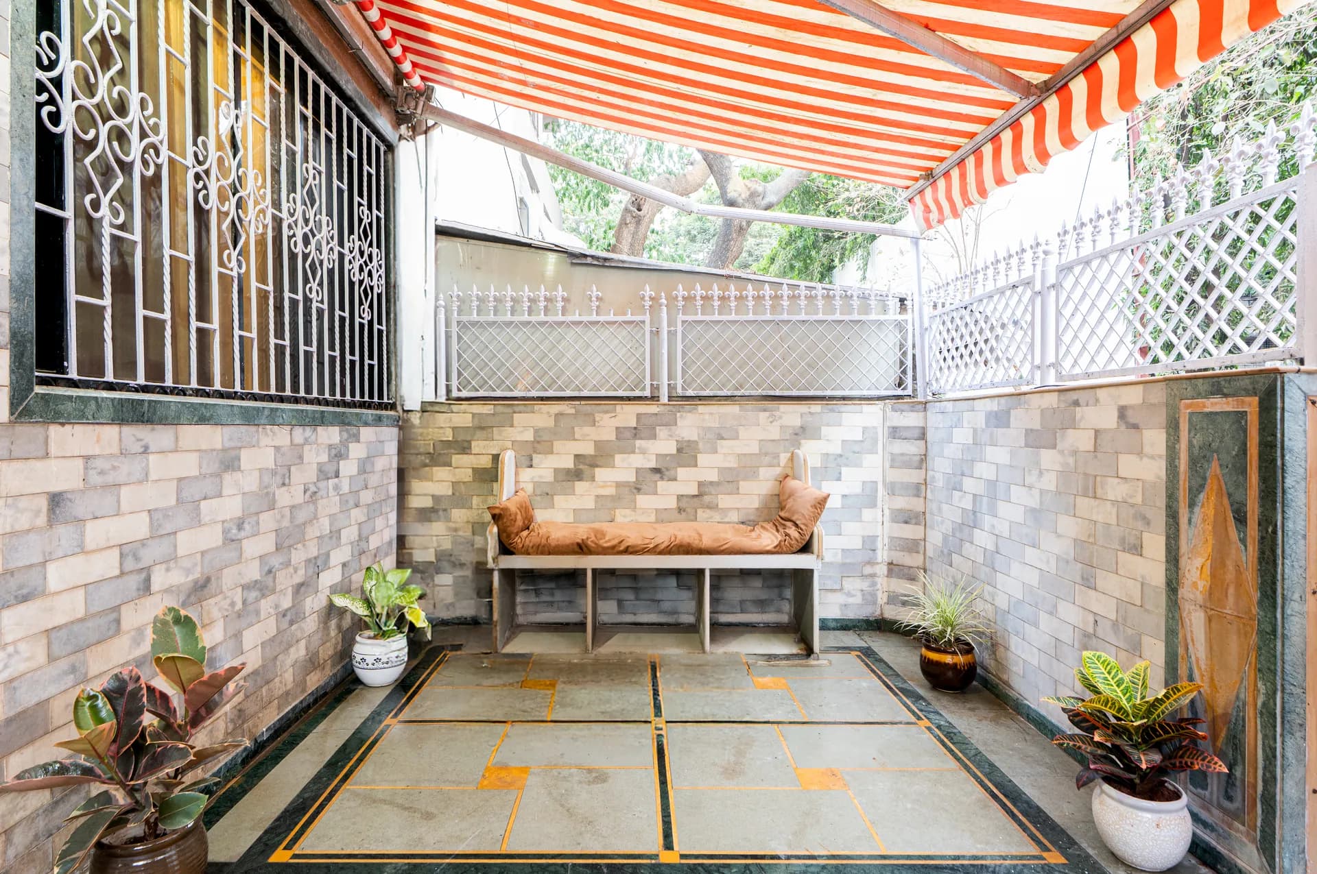 Entrance and Parking 4 at Garden Veil, Mumbai