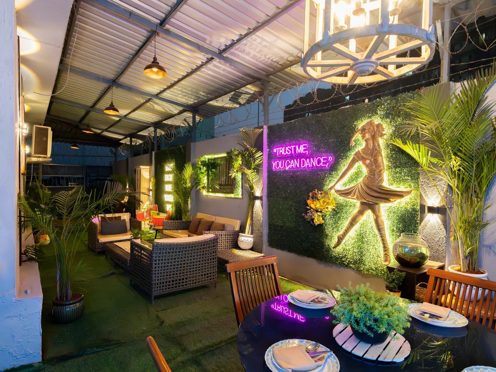 Hilltop Hideaway, Goregaon, Mumbai